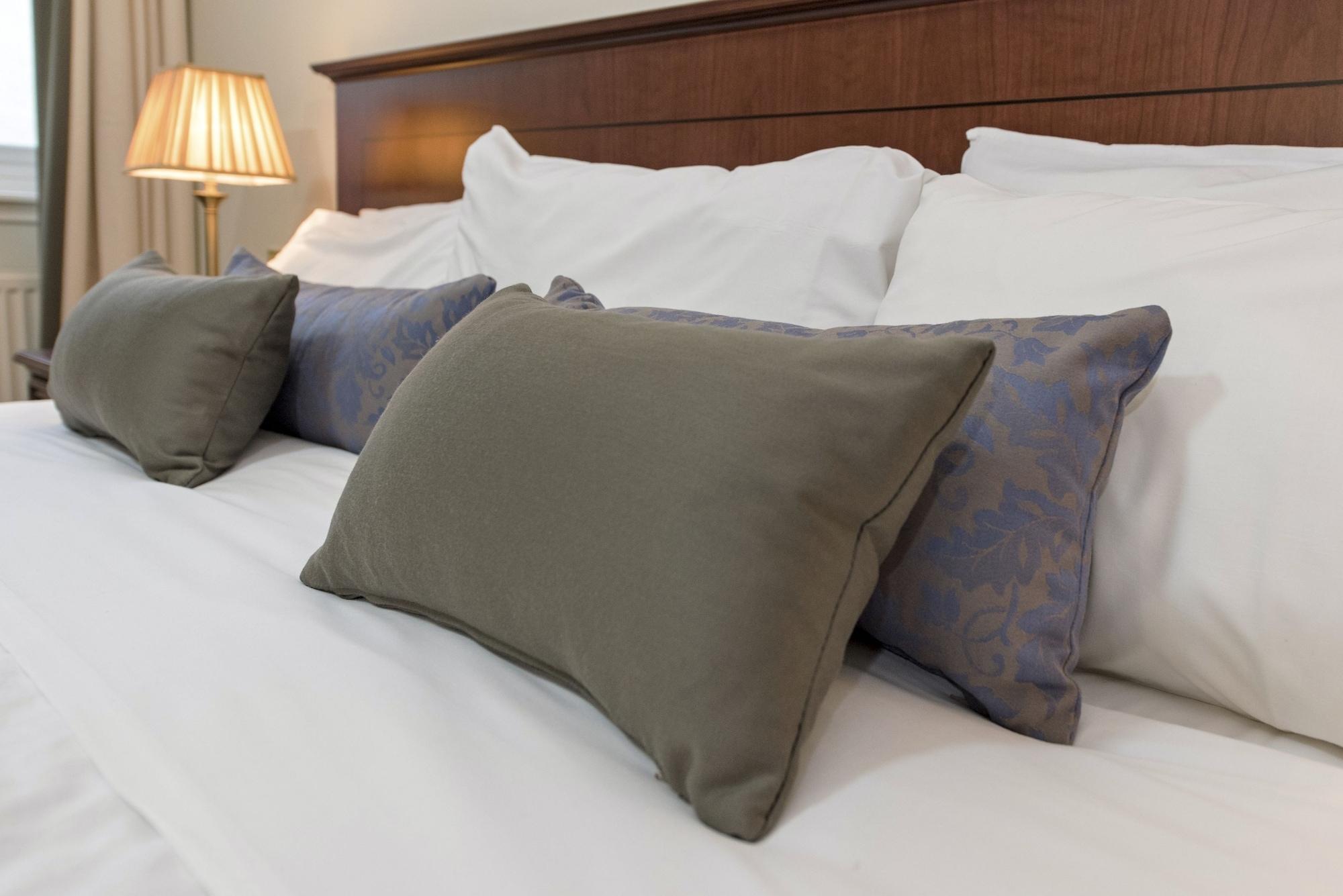 Nethybridge Hotel Нети-Бридж Экстерьер фото